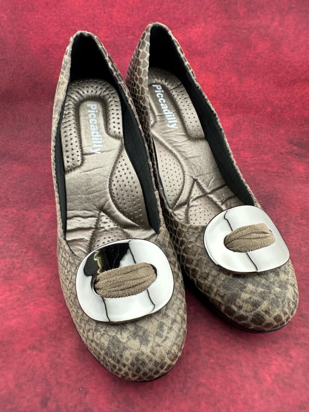 PICCADILLY HIGH HEEL SHOES PUMPS BLACK GRAY SNAKE PATTERN SIZE 7.5 COMFORTABLE